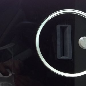 Liquid Crystal Display (LCD)